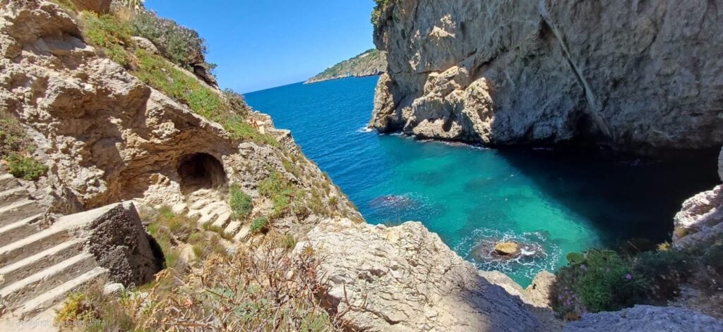 La Baia di San Cataldo a Terrasini